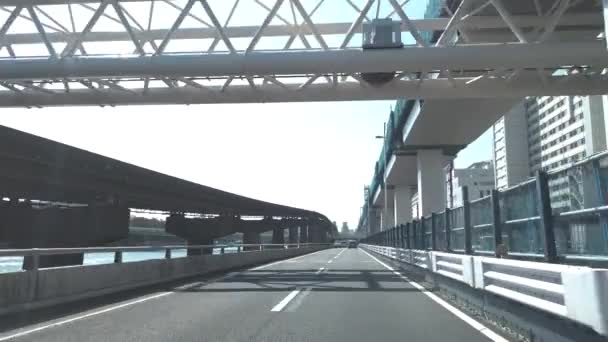 Jadąc Autostradą Tokio Japonii Ogólna Zaawansowana Azjatycka Autostrada Podniesioną Jednoszynową — Wideo stockowe