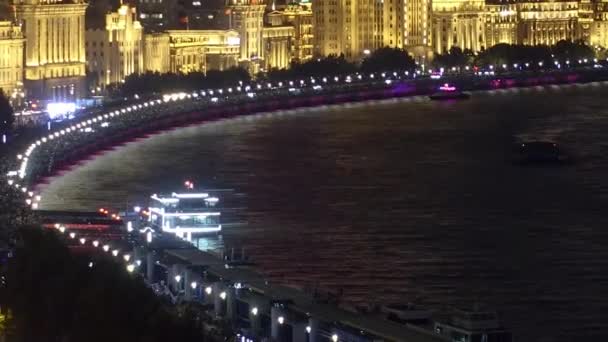Flyttar Nattetid Förfaller Båtar Vid Shanghai Bund Kvällen Vid Shanghais — Stockvideo
