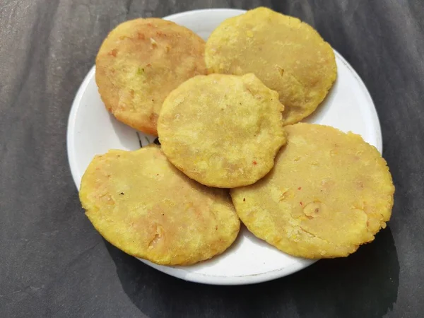 Lanches Tradicionais Índia Feito Misturando Gram Pulse Farinha Arroz Fritando — Fotografia de Stock