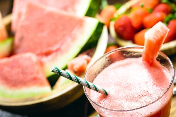 Fruit Juice Served Paper Straw Punctual Focus Straw Biodegradable Material — 스톡 사진