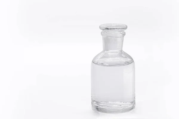 Bottiglia Reagente Con Tappo Vetro Isolata Fondo Bianco — Foto Stock