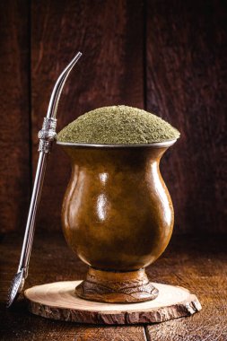 Şemarrao, bitkisel karışım içecek, sıcak, geleneksel olarak Güney Brezilya ve Güney Amerika 'dan sunuldu, kış içeceği.