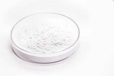 Salisilik asit keratolitik ve antimikrobik özellikleri olan ve cilt üzerindeki bakteri ve mantarların bulaşmasını önleyerek etki eden bir Beta Hidroksiasittir..