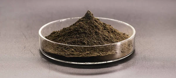 산화철에 기초를 광물질 마티아 페인트 윤활유 방사선 절연체 오르간에 사용되었다 — 스톡 사진