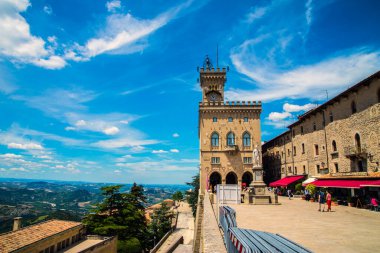 Piazza della Libert ve Palazzo Pubblico, San Marino Cumhuriyeti.