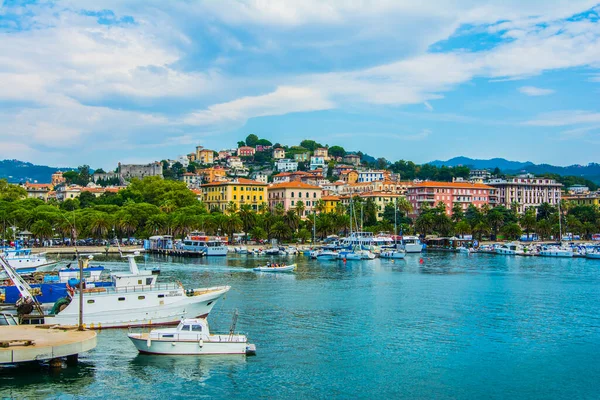 Mirabello Limanı. La Spezia, İtalya