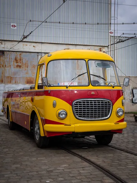 Wroclaw Polonia Septiembre 2021 Autobús Skoda Vacío Vintage Frente Depósito — Foto de Stock