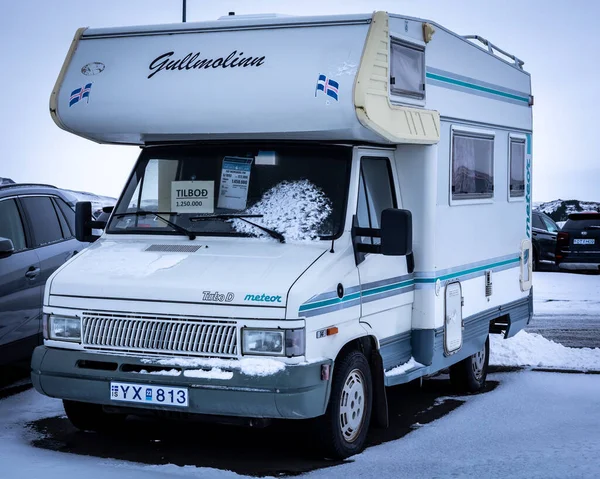 Reykjavik Islandia Enero 2022 Una Vieja Clásica Furgoneta Camper Fiat —  Fotos de Stock