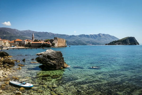 Budva Montenegro Abril 2022 Paisagem Panorâmica Costa Mar Adriático Pequeno — Fotografia de Stock