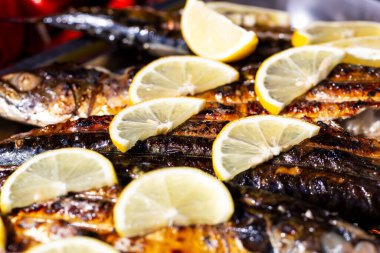 Limonlu ızgara balık.