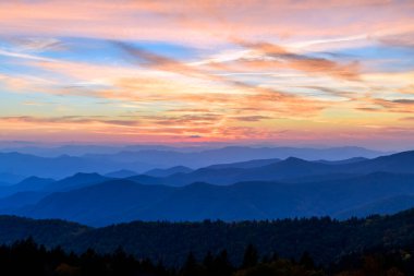 Blue Ridge Parkway Soluk Gül Gün batımı Kapanışı