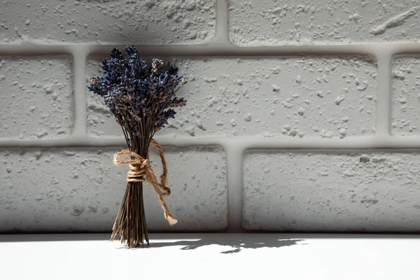 Bouquet Lavender Tied Useful Rope White Brick Wall Background Front — Photo