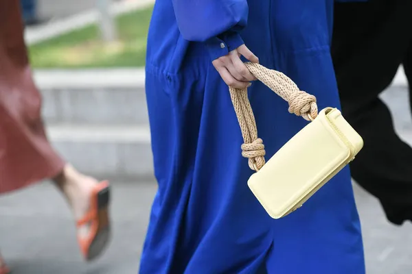 Milán Italia Septiembre 2021 Traje Calle Mujer Vestida Con Atuendo — Foto de Stock