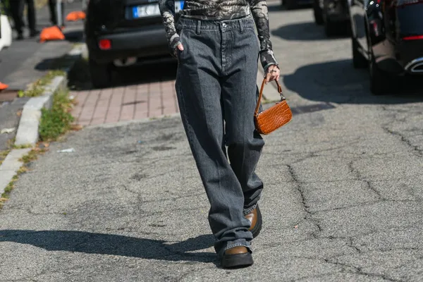 Milánó Olaszország Szeptember 2021 Street Style Outfit Woman Wearing Fashionable — Stock Fotó