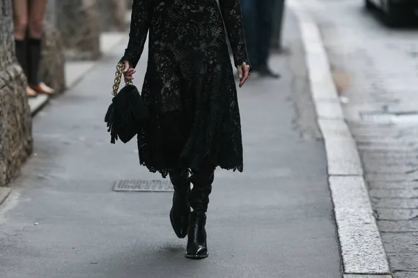Милан Италия Сентября 2021 Года Уличный Наряд Женщина Модном Наряде — стоковое фото