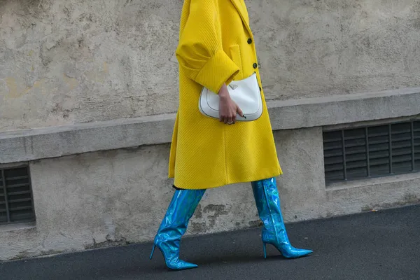 Milão Itália Setembro 2021 Roupa Estilo Rua Mulher Elegante Vestindo — Fotografia de Stock