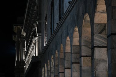 Milano 'daki bir binanın mimari detayları..