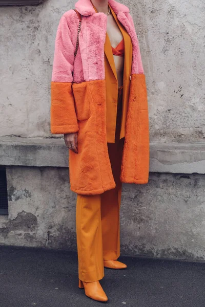 Milan Italy February 2022 Woman Wearing Orange Outfit Blazer Jacket — 图库照片