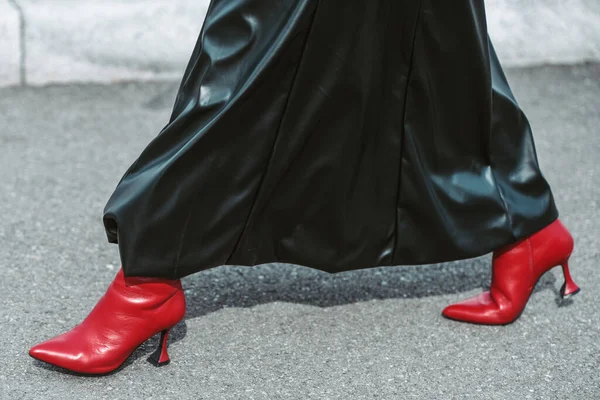 Milan Italy February Street Style Outfit Woman Wearing Black Leather — Foto de Stock