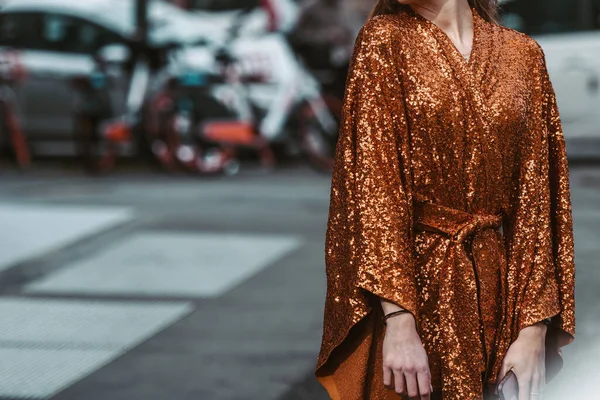Milán Italia Febrero Street Style Mujer Con Cinturón Naranja Vestido —  Fotos de Stock