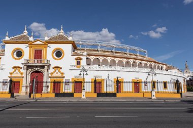 Toros Meydanı 'nın önü Sevilla' nın arenası.