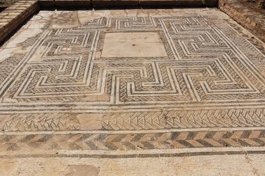 İtalya 'daki Isis tapınağında mozaik, Sevilla' nın varoşlarında bir arkeoloji sahası