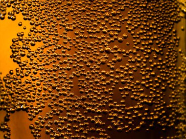 Hava kabarcıkları su yakın çekim olarak bir arka plan ile gemi duvarına.