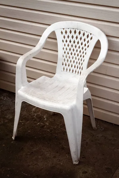 White Plastic Chair Stands Backyard House — Stock Photo, Image