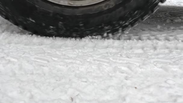 Auto Kolo Válí Volné Sněhu Zblízka — Stock video