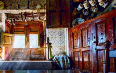 Kırsal mutfak, antika, geçen yüzyıl, büyükannenin evi, eski ev, çocukluk döneminin olduğu yer..