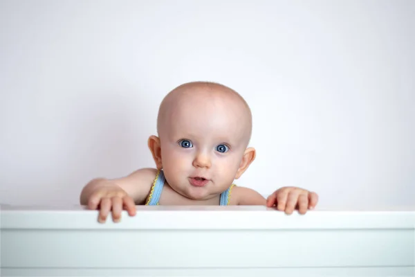 Cute Cute Baby Peeking Out White Background — 图库照片