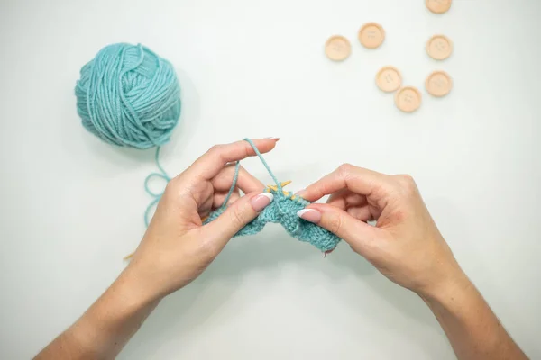 Womens Hands Knit White Background Knitting Knitting Needles Wool Cotton — Stock Photo, Image
