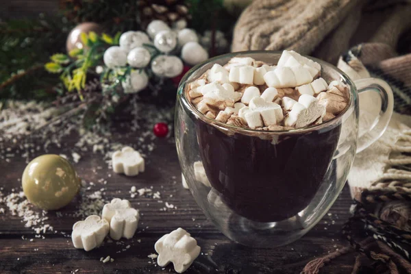 Winter Concept Warme Chocoladecacao Drank Met Marshmallows Een Houten Tafel — Stockfoto