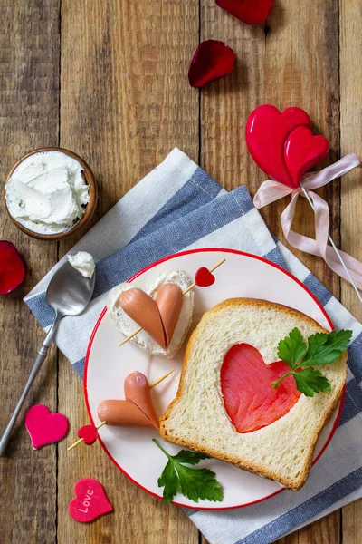 Desayuno Para Día San Valentín Día Madre Brindis Con Salmón — Foto de Stock