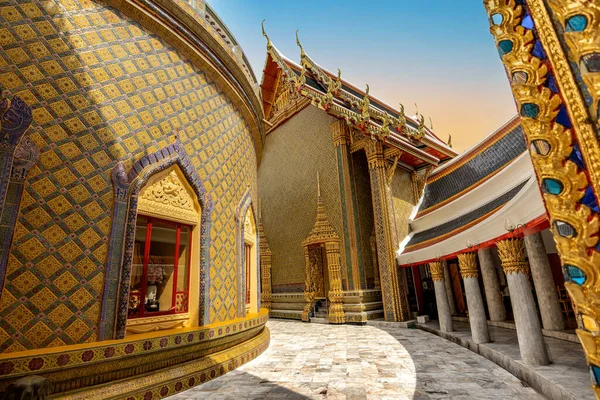 Schöne Goldene Kunst Und Architektur Des Ratchabophit Tempels Das Erbe — Stockfoto