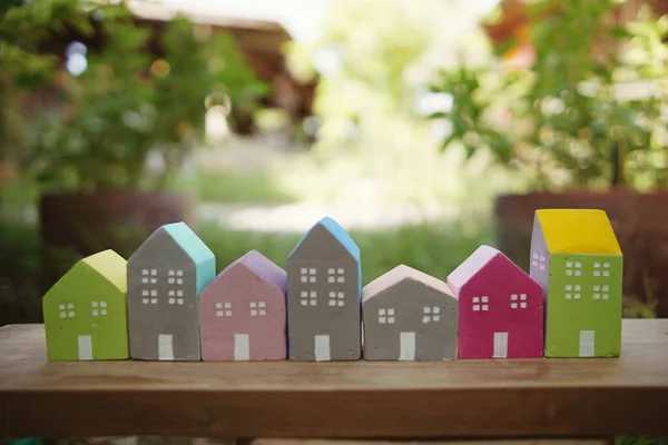 Pequenas Casas Coloridas Miniatura Aldeia Home Real Estate Conceito — Fotografia de Stock