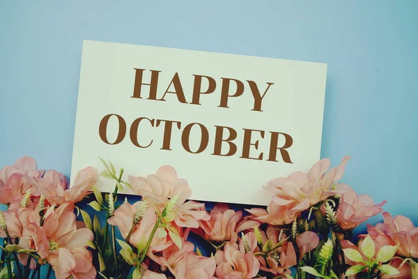 Happy Oktober Tekst Met Bloemkader Blauwe Achtergrond — Stockfoto