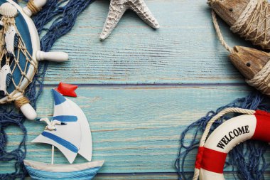 Ahşap arka planda uzay kopyası bulunan Deniz Ürünleri Dekorasyonu