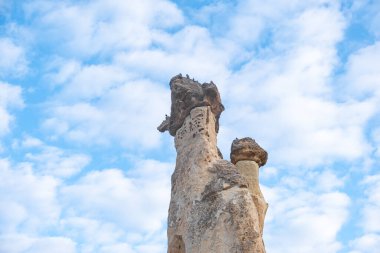 Zelve Açık Hava Müzesi, Kapadokya, Türkiye 'deki peri bacaları. Pasabag Vadisi, Kapadokya 'nın en popüler yerlerinden biridir. Pasabagram ya da keşiş vadisi. Peri bacaları, gürültü veya tahıl.