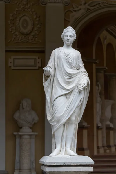 Sculpture Marbre Déesse Romaine Cérès Dans Bâtiment Gonzaga Gallery Pavlovsk — Photo
