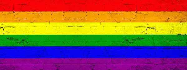 Hbtq Bakgrund Tegelvägg Målad Med Regnbågsflagga Trästruktur — Stockfoto