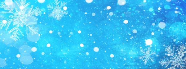 Sněhové Vločky Ledové Krystaly Izolované Modré Obloze Zimní Pozadí — Stock fotografie