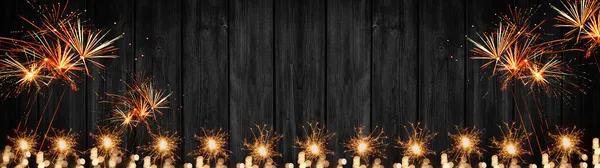 Silvester Κόμμα Πρωτοχρονιά Πυροτεχνήματα Πυροτέχνημα Φόντο Πανόραμα Long Sparklers Και — Φωτογραφία Αρχείου