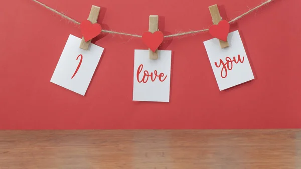 Amo Clavijas Ropa Con Corazones Madera Notas Papel Cuelgan Una — Foto de Stock