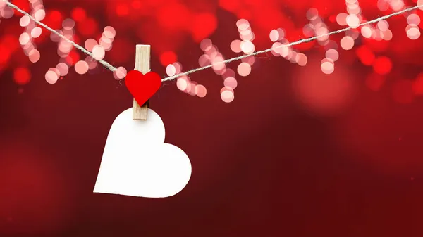 Feliz Dia Dos Namorados Fundo Coração Branco Pendurar Estacas Roupas — Fotografia de Stock