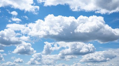 Mavi gökyüzü, bulutlu arka plan panoraması, bulutlu, yaz havası