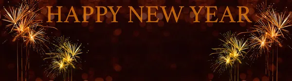 Happy New Year Festival Silver BackgroundパノラマグリーティングカードバナーLong 暗い黒の夜の黄金の花火と赤のボケ光 — ストック写真