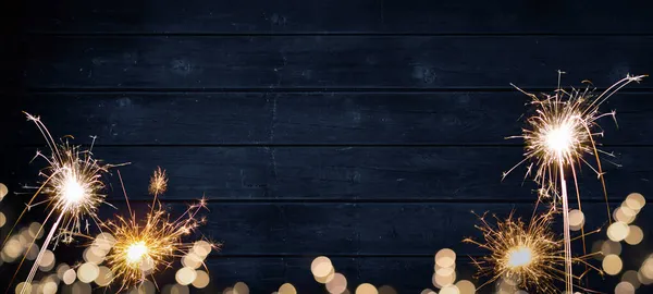 Faróis Bokeh Dourados Flares Sparkler Isolado Azul Rústico Colorido Textura — Fotografia de Stock