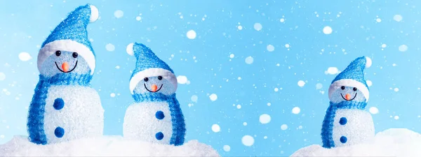 Χειμερινό Χιόνι Χιονάνθρωποι Φόντο Χιονάνθρωποι Πανοραμική Πανόραμα Πανόραμα Διακοπές Ευχετήρια — Φωτογραφία Αρχείου