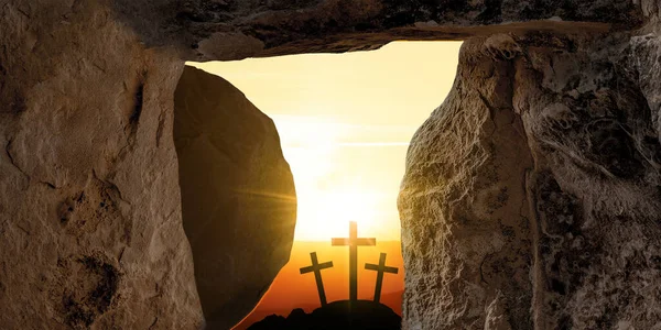 复活节背景 耶稣基督在Golgota Golgotha Jerp Org Israel复活 空虚的坟墓 日出和三个十字架 — 图库照片